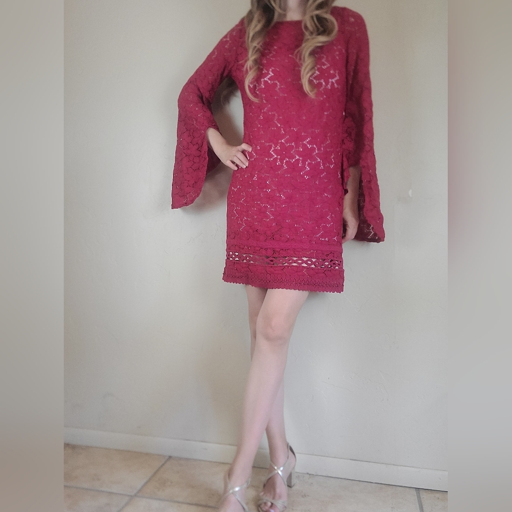 Laundry by Shelli Segal Red Lace Long Bell Sleeve Boho 70s Style Dress Size 4